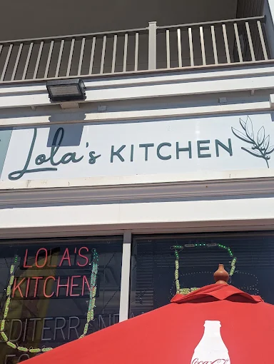 Oceanfront Convenience Store & Lola's Kitchen
